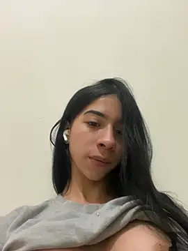 Snapshot of sara_lopee1 chatting on 01.30.25 sara lopee1 online show from 01.30.25