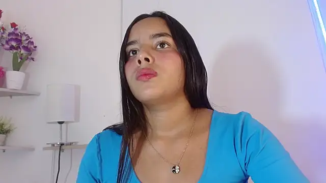 Roxy Stonee online show from 11.07.25