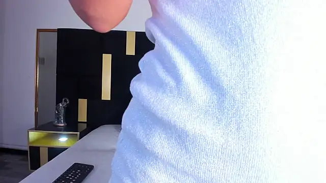 Keyla  Jones online show from 02.19.25