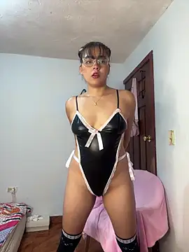 Snapshot of megan_cl chatting on 03.16.25 megan cl online show from 03.16.25