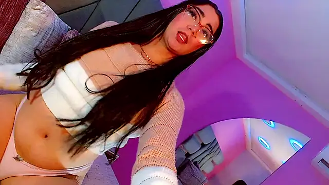 Dalis Hills online show from 02.25.25