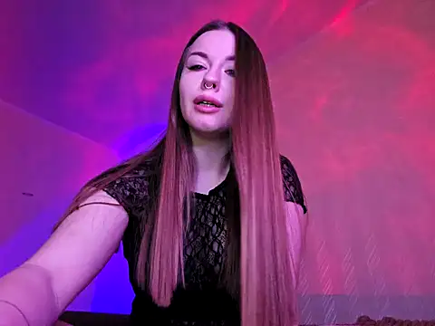 Snapshot of aava__bbrown chatting on 02.11.25 aava bbrown online show from 02.11.25