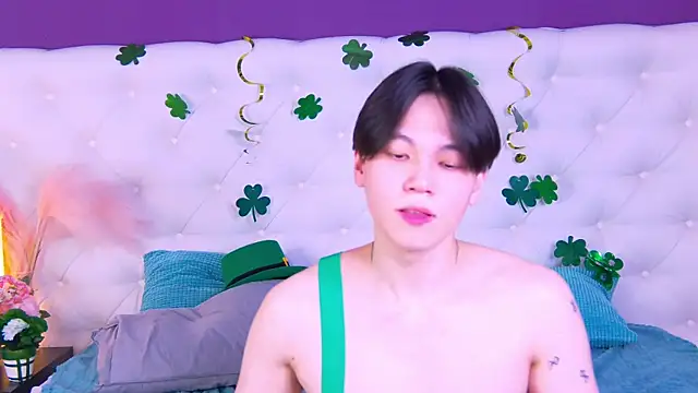 Snapshot of just_gay_ chatting on 03.16.25 just gay online show from 03.16.25