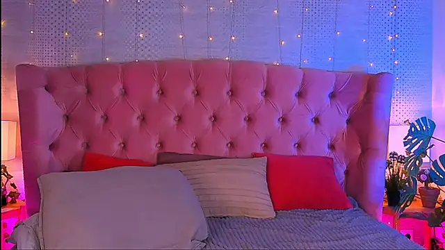 Snapshot of just_gay_ chatting on 03.23.25 just gay online show from 03.23.25