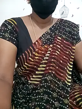 Snapshot of Tamil_Meera12 chatting on 02.05.25 Tamil Meera12 online show from 02.05.25