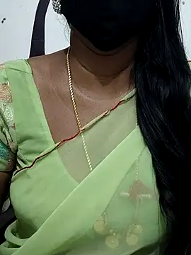 Snapshot of Tamil_Meera12 chatting on 09.11.25 Tamil Meera12 online show from 09.11.25