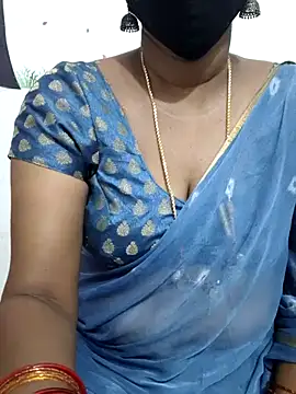 Snapshot of Tamil_Meera12 chatting on 09.27.25 Tamil Meera12 online show from 09.27.25
