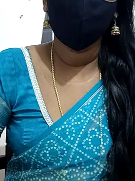 Snapshot of Tamil_Meera12 chatting on 11.23.25 Tamil Meera12 online show from 11.23.25