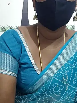 Snapshot of Tamil_Meera12 chatting on 11.24.25 Tamil Meera12 online show from 11.24.25