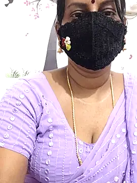 Snapshot of Tamil_Meera12 chatting on 05.31.26 Tamil Meera12 online show from 05.31.26