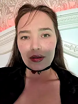 Snapshot of GoddessYanaMironova chatting on 04.18.26 GoddessYanaMironova online show from 04.18.26