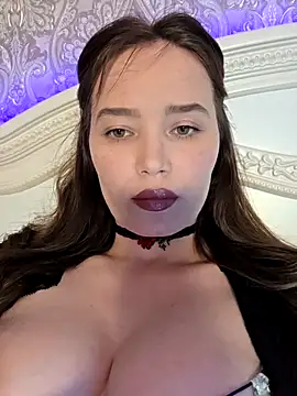 Snapshot of GoddessYanaMironova chatting on 04.21.26 GoddessYanaMironova online show from 04.21.26
