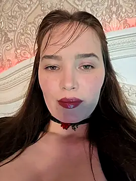 Snapshot of GoddessYanaMironova chatting on 05.13.26 GoddessYanaMironova online show from 05.13.26