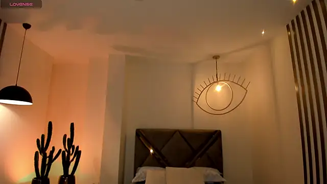 BeccaBaxter online show from 10.08.25