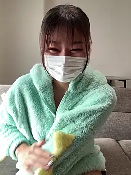 Snapshot of Rara__oo chatting on 02.04.25 Rara oo online show from 02.04.25