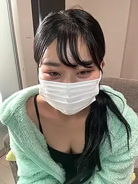 Snapshot of Rara__oo chatting on 02.25.25 Rara oo online show from 02.25.25