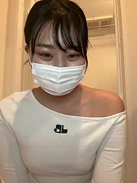 Snapshot of Rara__oo chatting on 02.26.25 Rara oo online show from 02.26.25