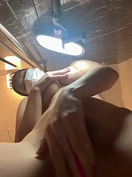 Snapshot of Rara__oo chatting on 03.23.25 Rara oo online show from 03.23.25