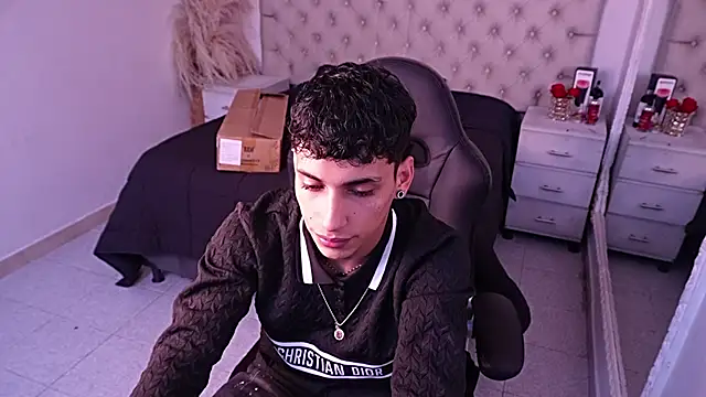 JhoanLeandro online show from 04.21.26