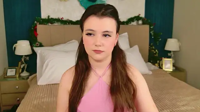 Snapshot of Pauline_Heaven chatting on 01.06.26 Pauline Heaven online show from 01.06.26