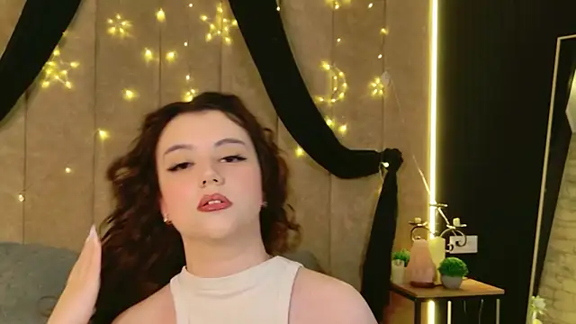 Pauline Heaven online show from 03.11.26