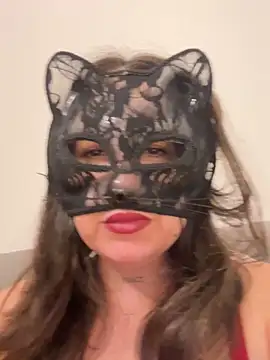 laarti online show from 11.17.25