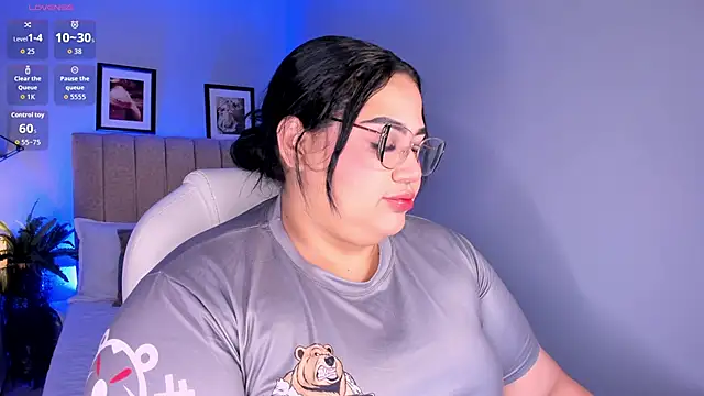 Snapshot of _michel_bbw chatting on 02.25.26 michel bbw online show from 02.25.26