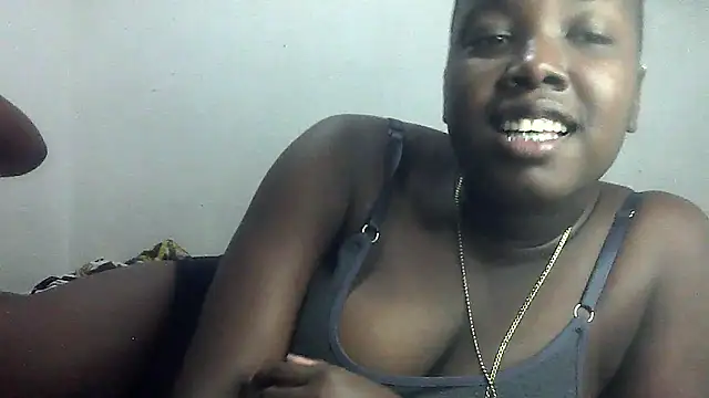 Snapshot of nara_thiara30 chatting on 03.19.25 nara thiara30 online show from 03.19.25