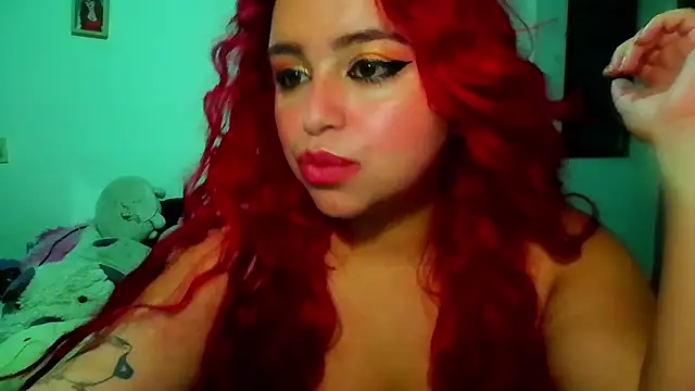 Snapshot of EstefyTabbo chatting on 06.06.26 EstefyTabbo online show from 06.06.26