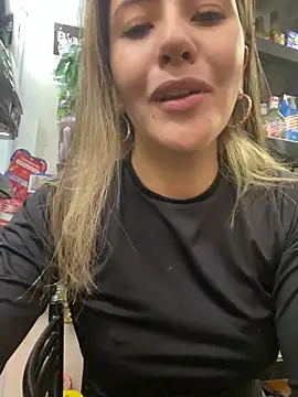 Andrea18 blonde online show from 04.16.26