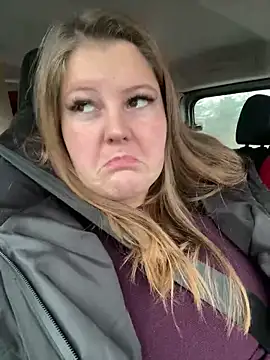 Snapshot of Lars-Lola chatting on 12.02.25 Lars-Lola online show from 12.02.25