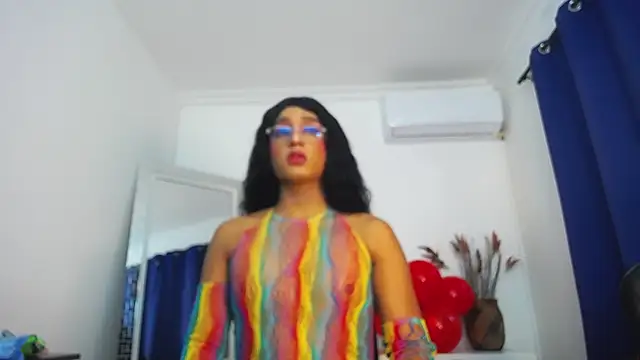 Snapshot of Karla_Dior7 chatting on 02.25.25 Karla Dior7 online show from 02.25.25