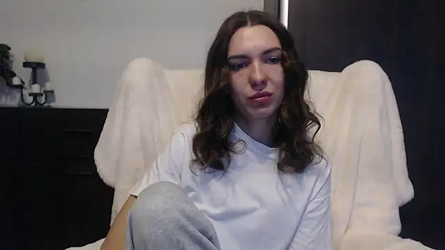 aurora lust online show from 10.23.25