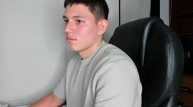 JamesCr  online show from 02.21.25