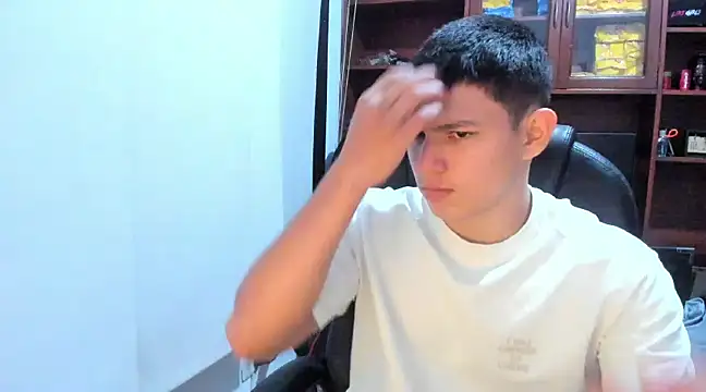 JamesCr  online show from 02.22.25