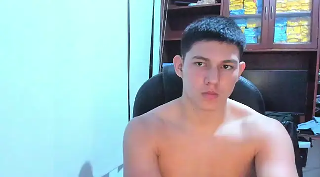 JamesCr  online show from 02.24.25