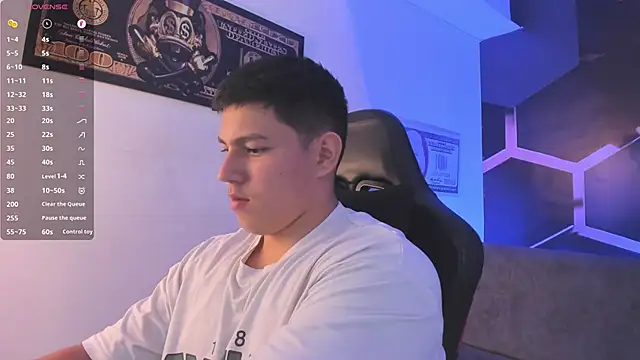 JamesCr  online show from 09.23.25