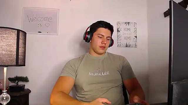 JamesCr  online show from 10.08.25