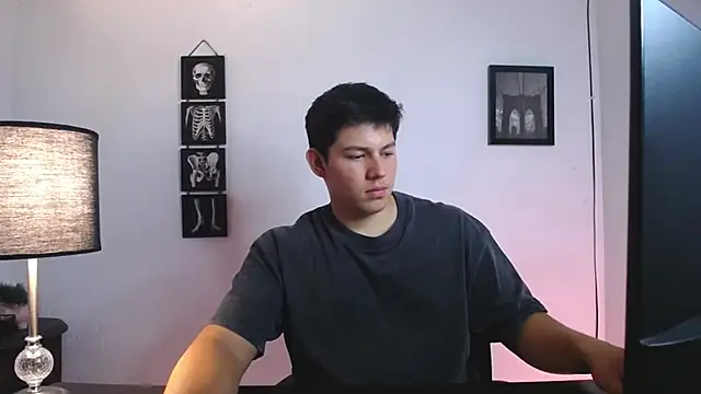 JamesCr  online show from 10.24.25