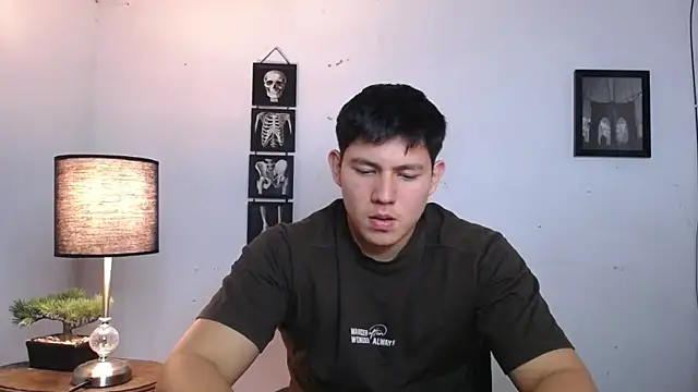 JamesCr  online show from 11.25.25