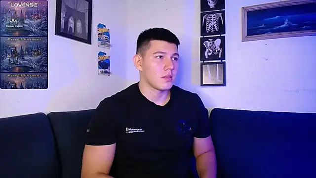 JamesCr  online show from 12.21.25