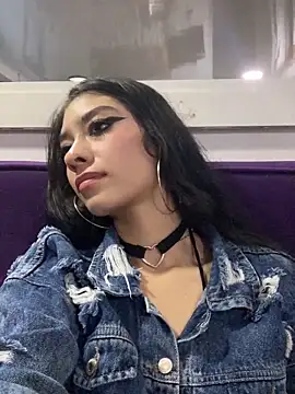 Snapshot of TayylorSexx chatting on 02.07.25 TayylorSexx online show from 02.07.25