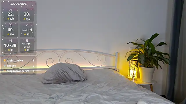 Maytaai online show from 02.09.25