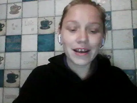 Snapshot of Anna_wey chatting on 04.19.26 Anna wey online show from 04.19.26