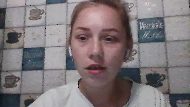 Snapshot of Anna_wey chatting on 07.08.26 Anna wey online show from 07.08.26