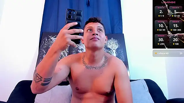 JohanSmith online show from 02.18.25