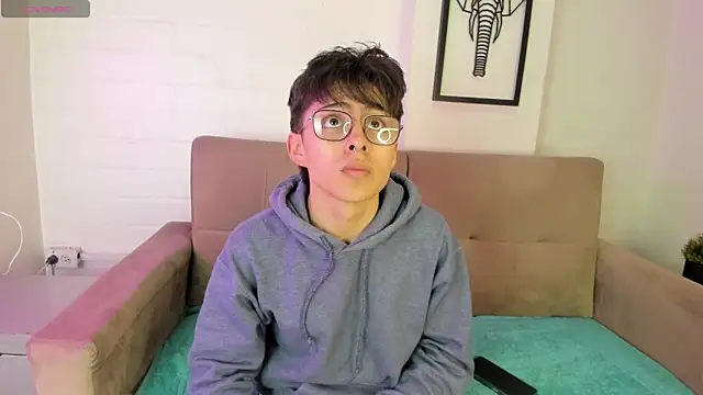 PepperTwink online show from 03.06.25