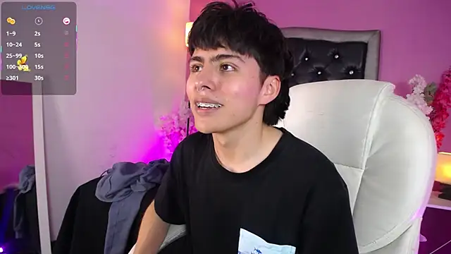 PepperTwink online show from 09.10.25