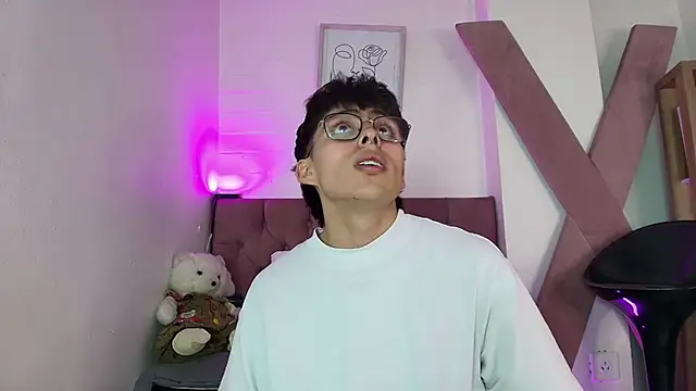 PepperTwink online show from 11.18.25