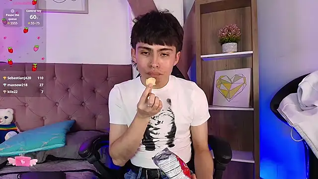 PepperTwink online show from 12.03.25